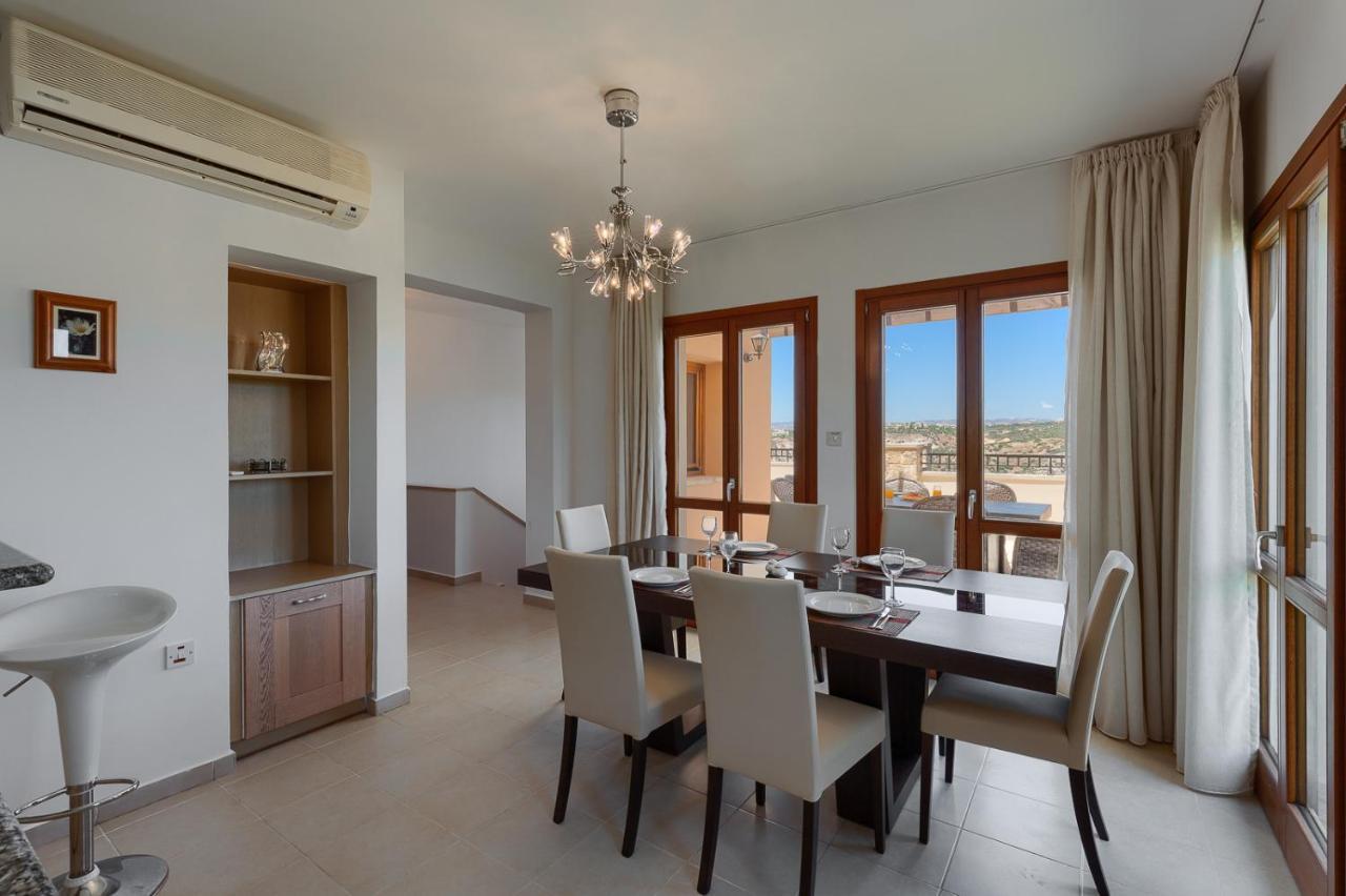 Villa Junior de 3 dormitorios con piscina compartida