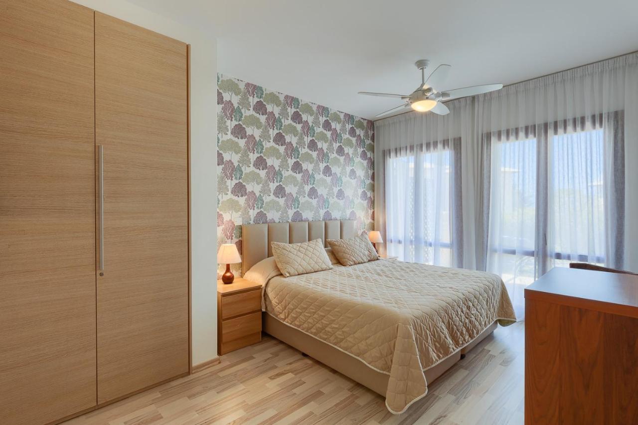 Three-Bedroom Apartment with Shared Pool,1145426947:JPEG