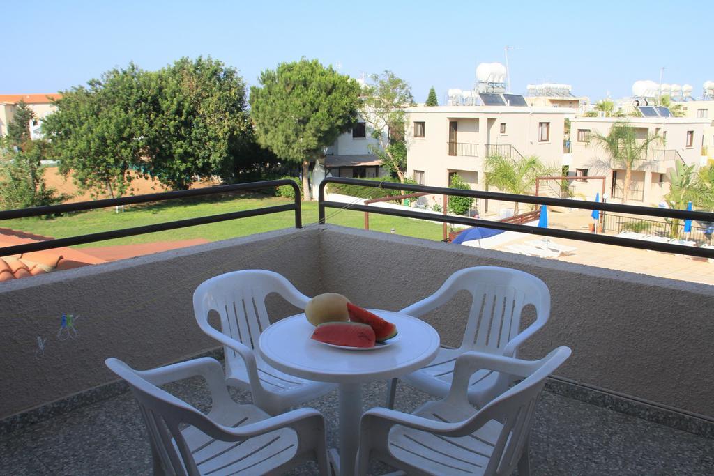 Family Apartment (2 Adults + 2 Children)