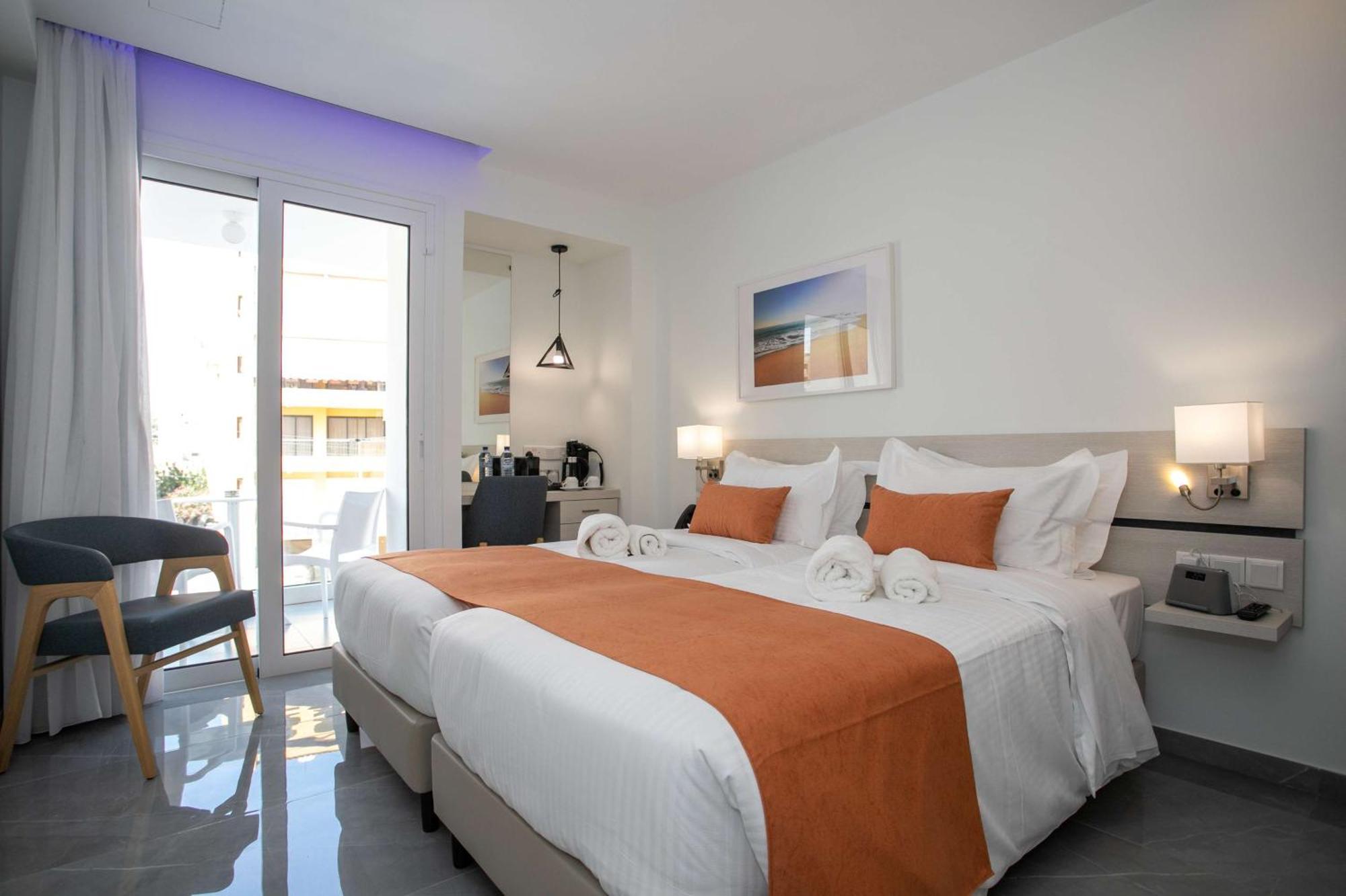 Double Room Two Single Beds Non-Smoking