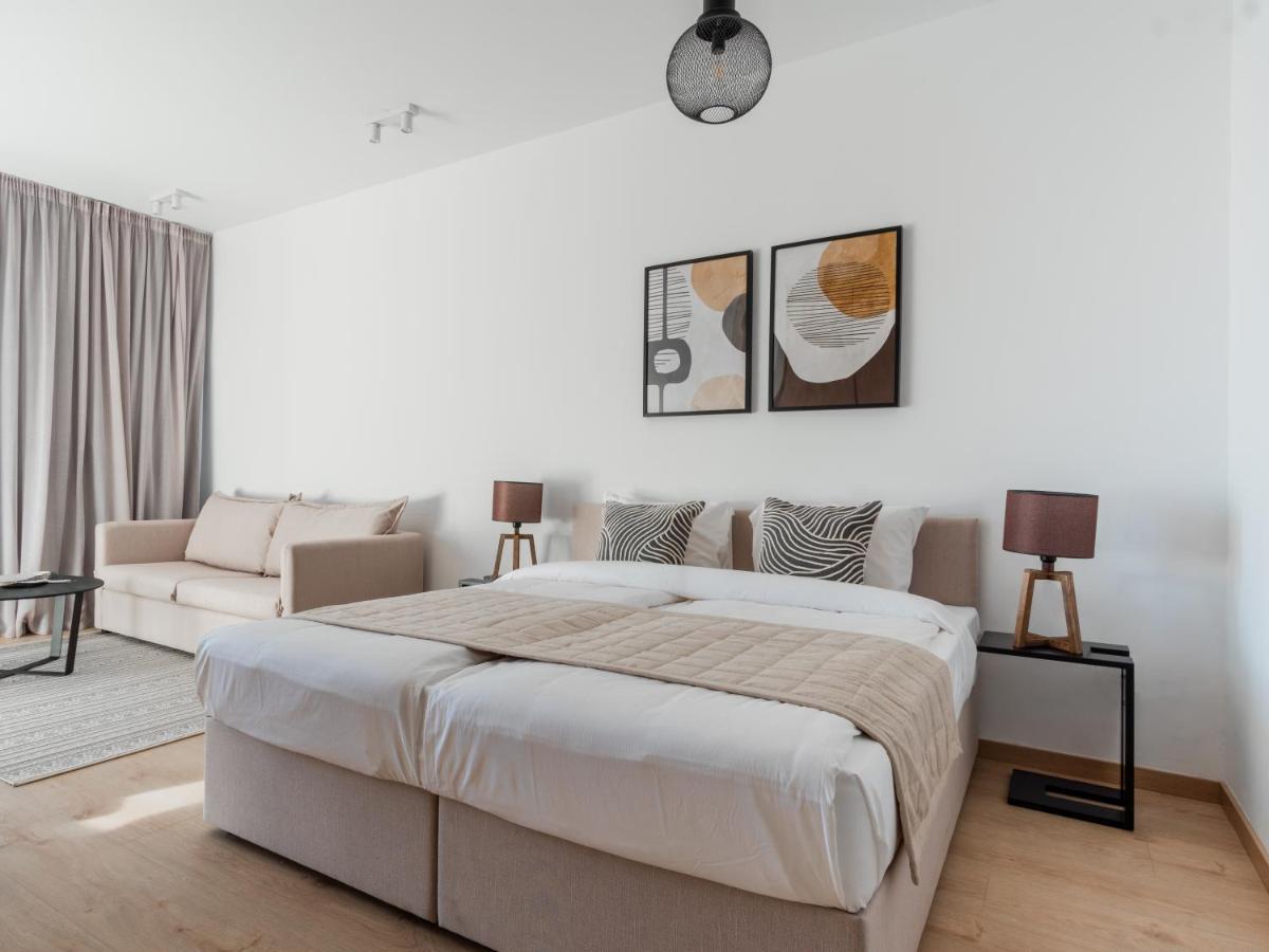 Studio Moderne