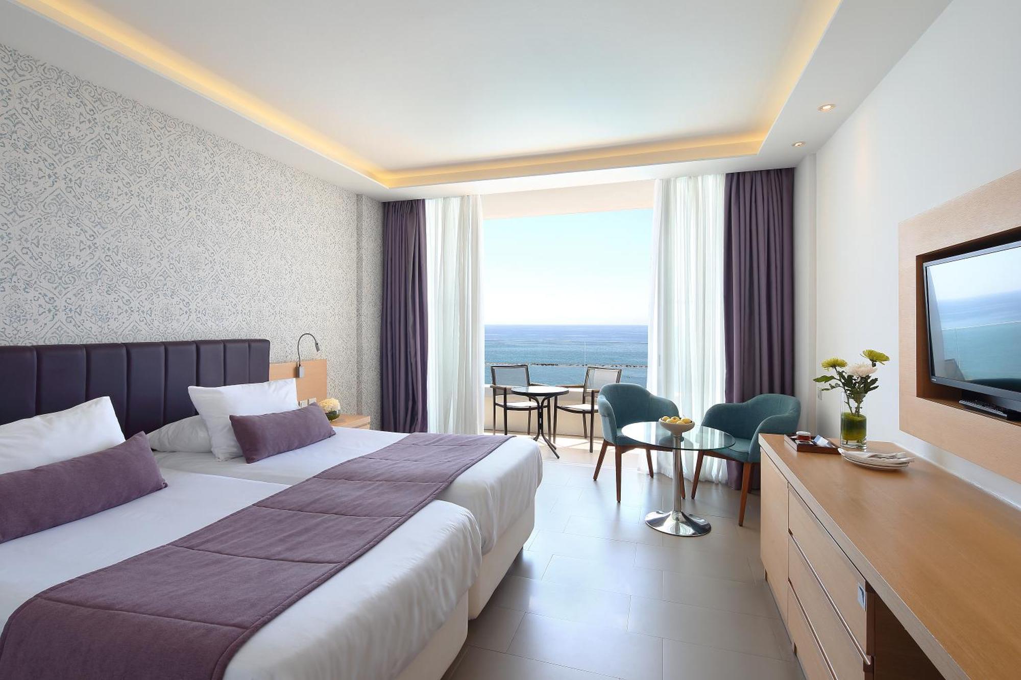 Superior Room with Sea View