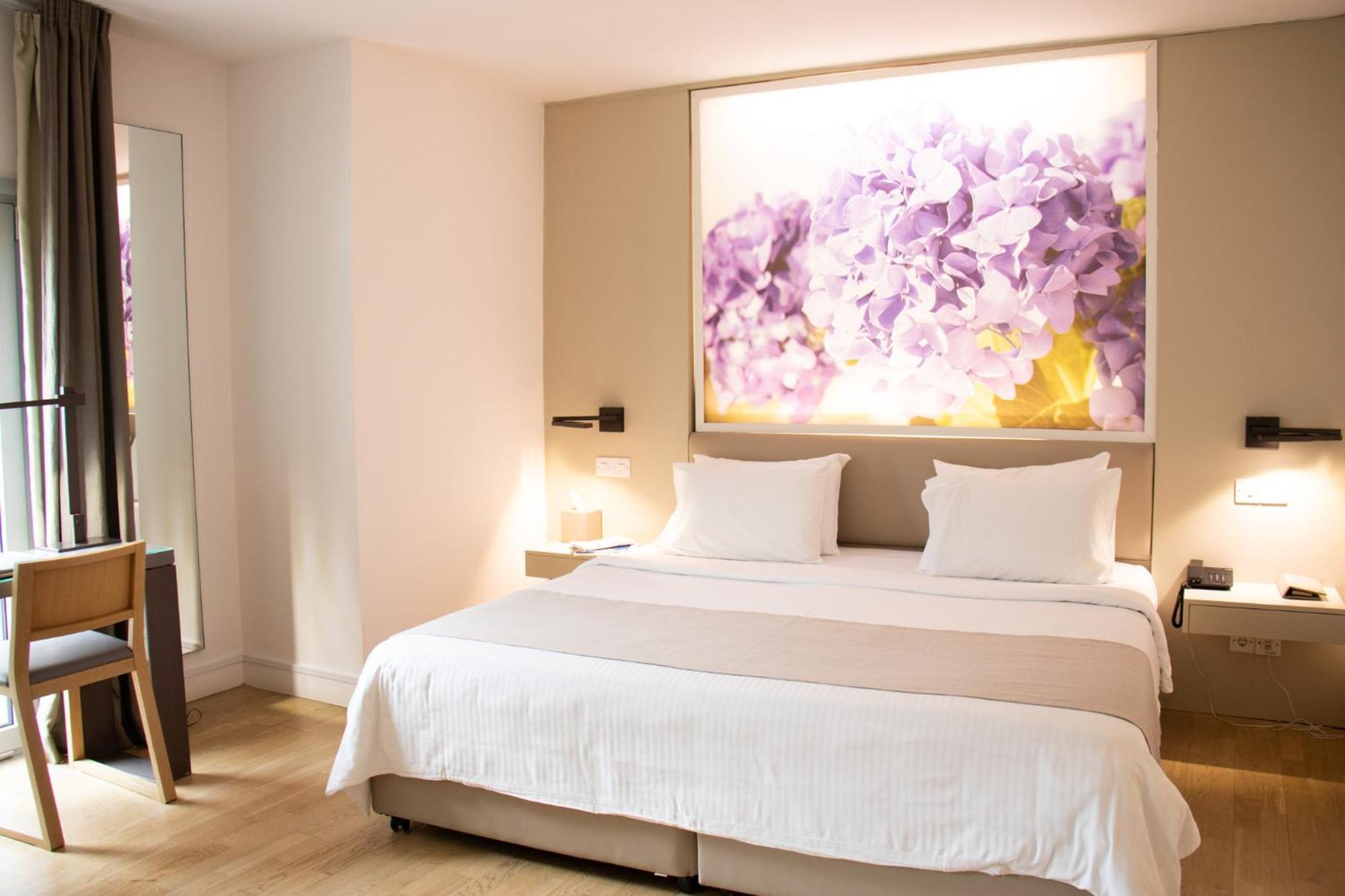 Deluxe King Room with Single Bed,1516325020:JPEG