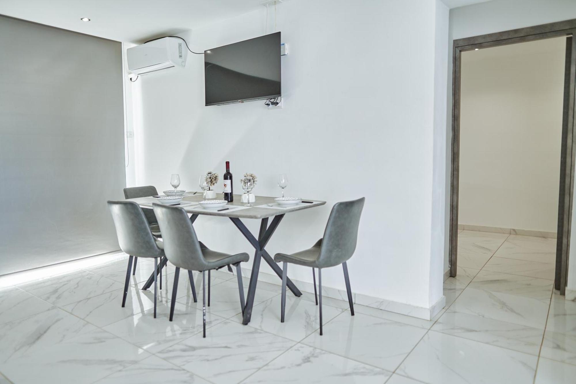 Apartment with Sea View,1538894701:JPEG