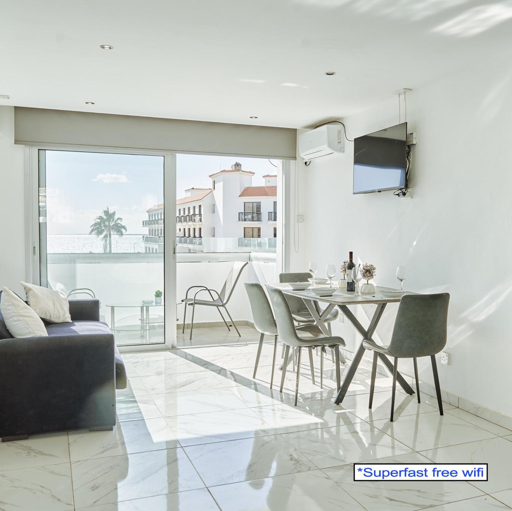 Deluxe Two-Bedroom Penthouse Apartment