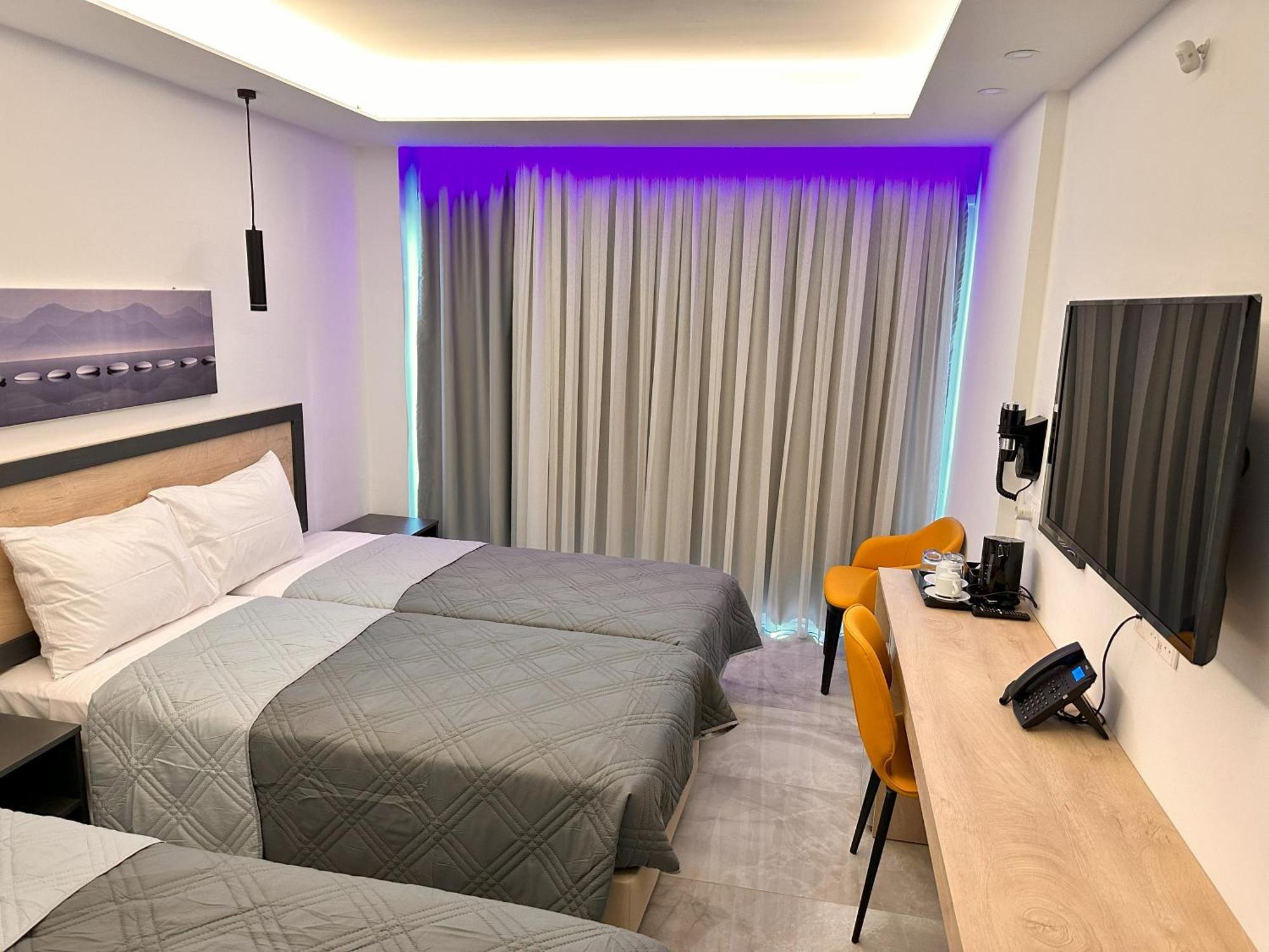 Triple Room Mountain View