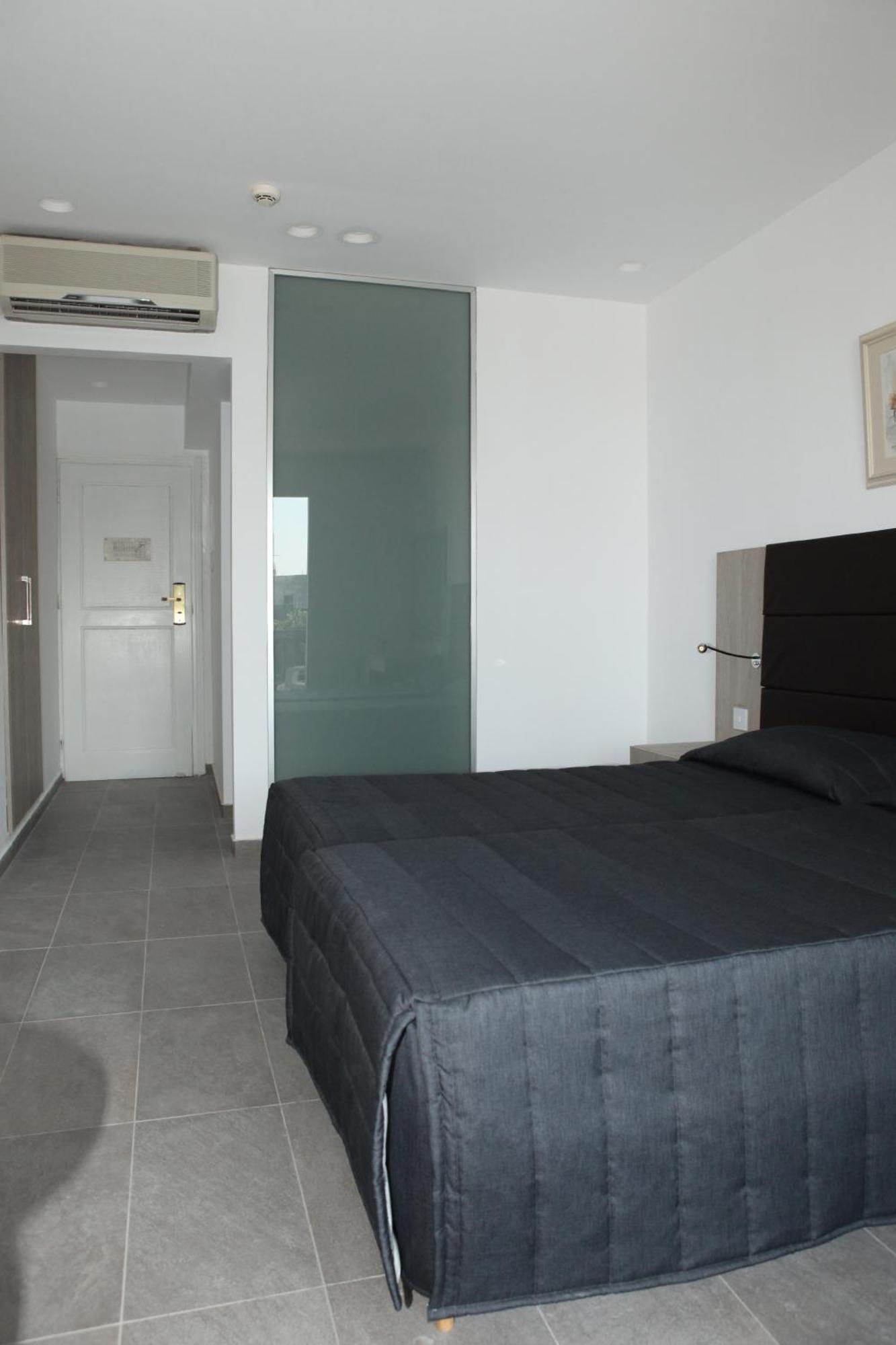 Superior Double or Twin Room Sea View