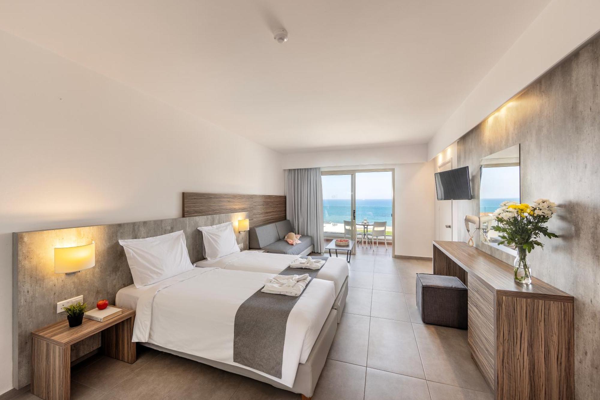 Superior Double or Twin Room Sea View