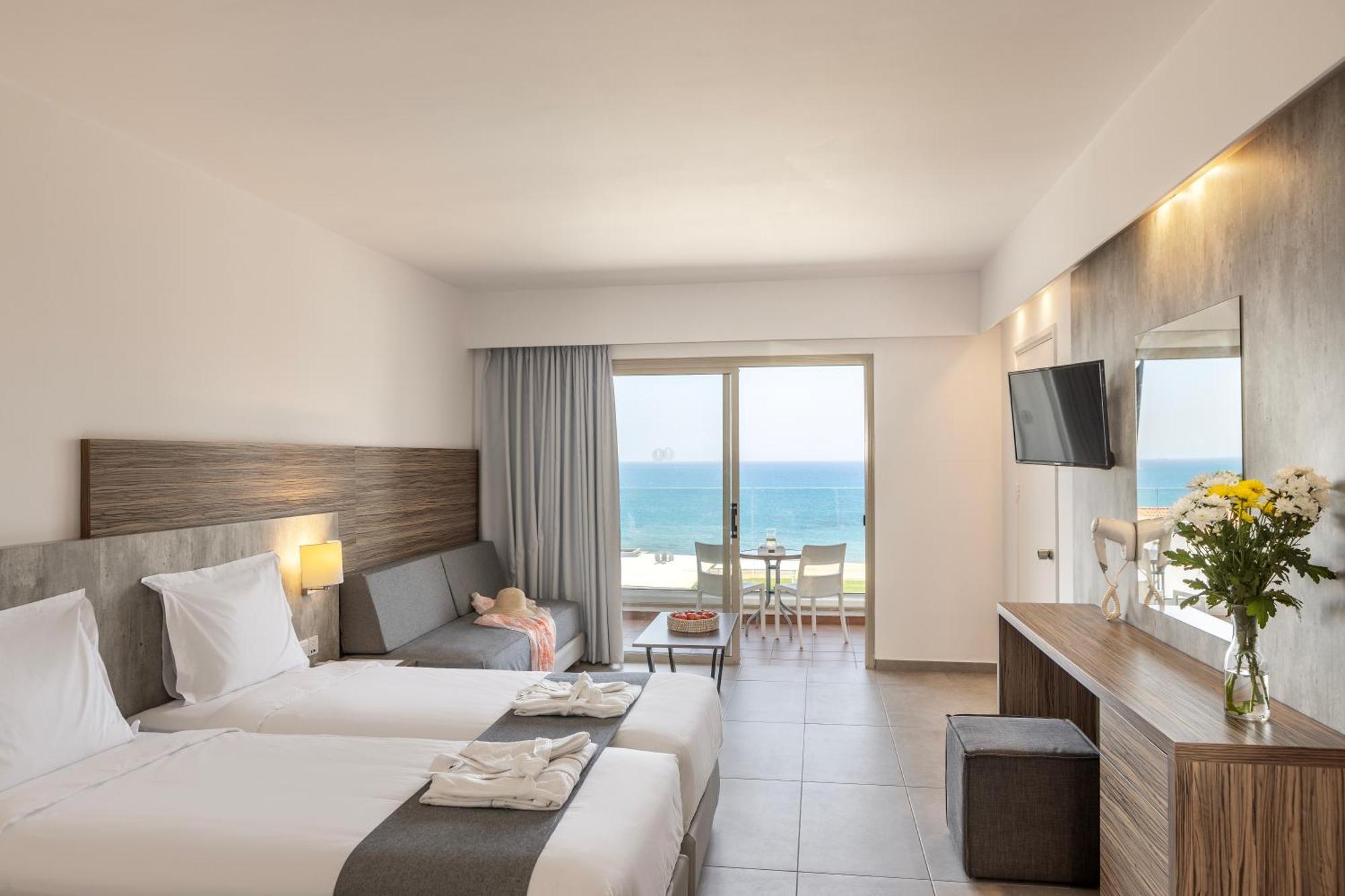 Superior Double or Twin Room Sea View