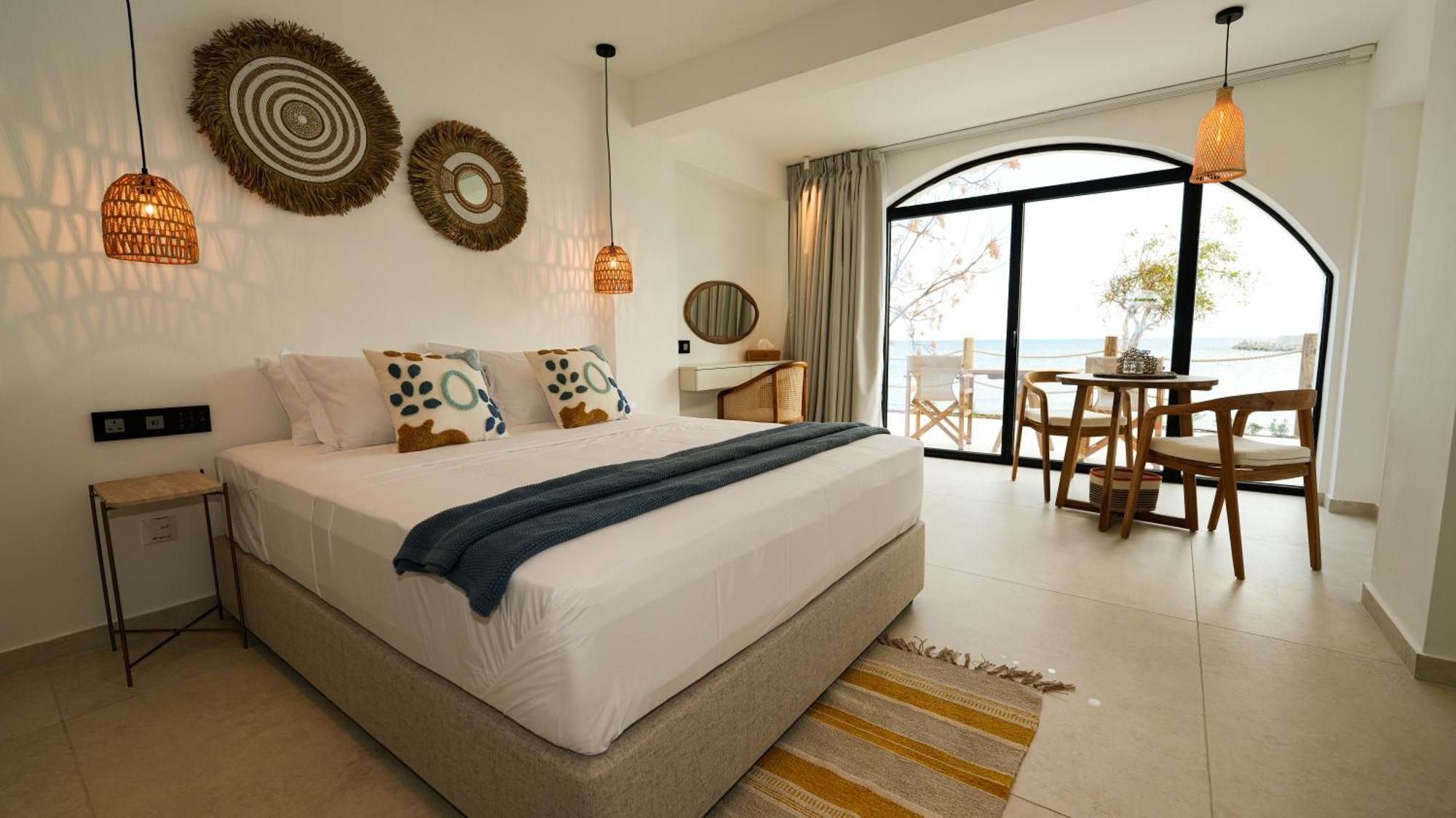 Suite with Terrace and Sea View