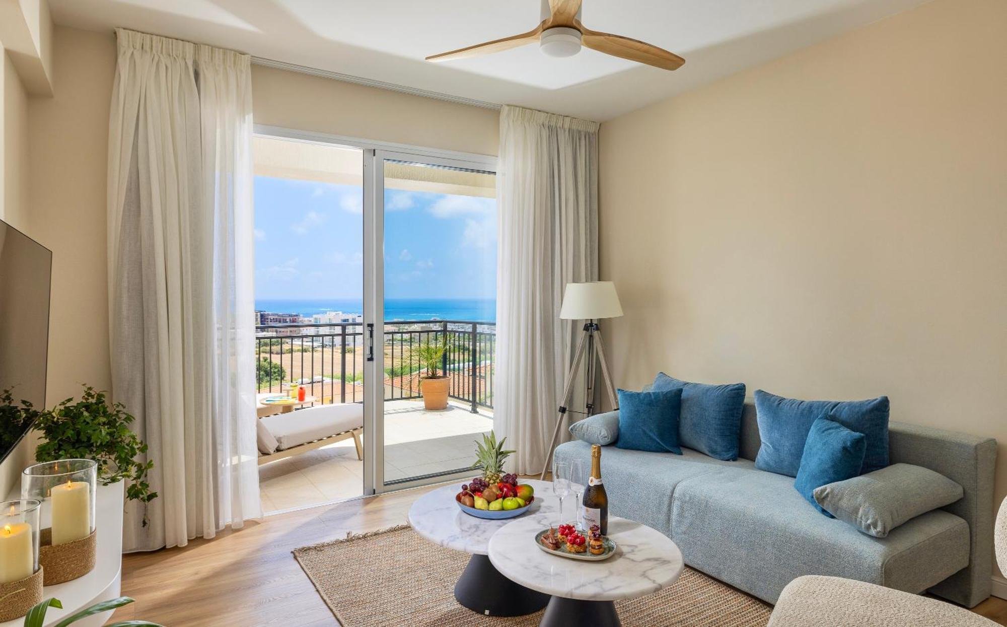 Family 2 Bedroom Suite Sea View with Private Pool