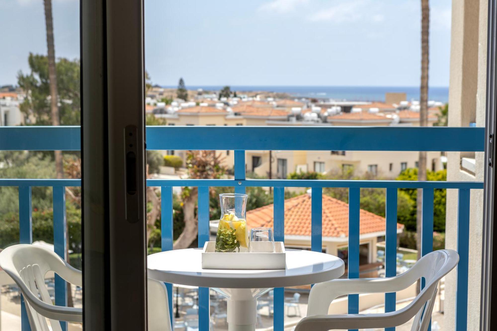 Chambre Simple - Vue sur Piscine
