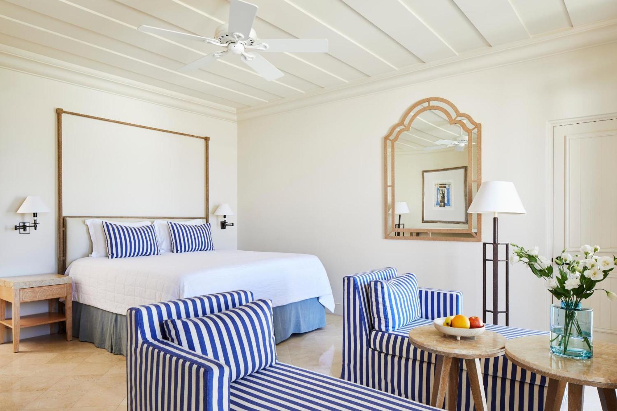 Studio with Sea View,1697830896:JPEG