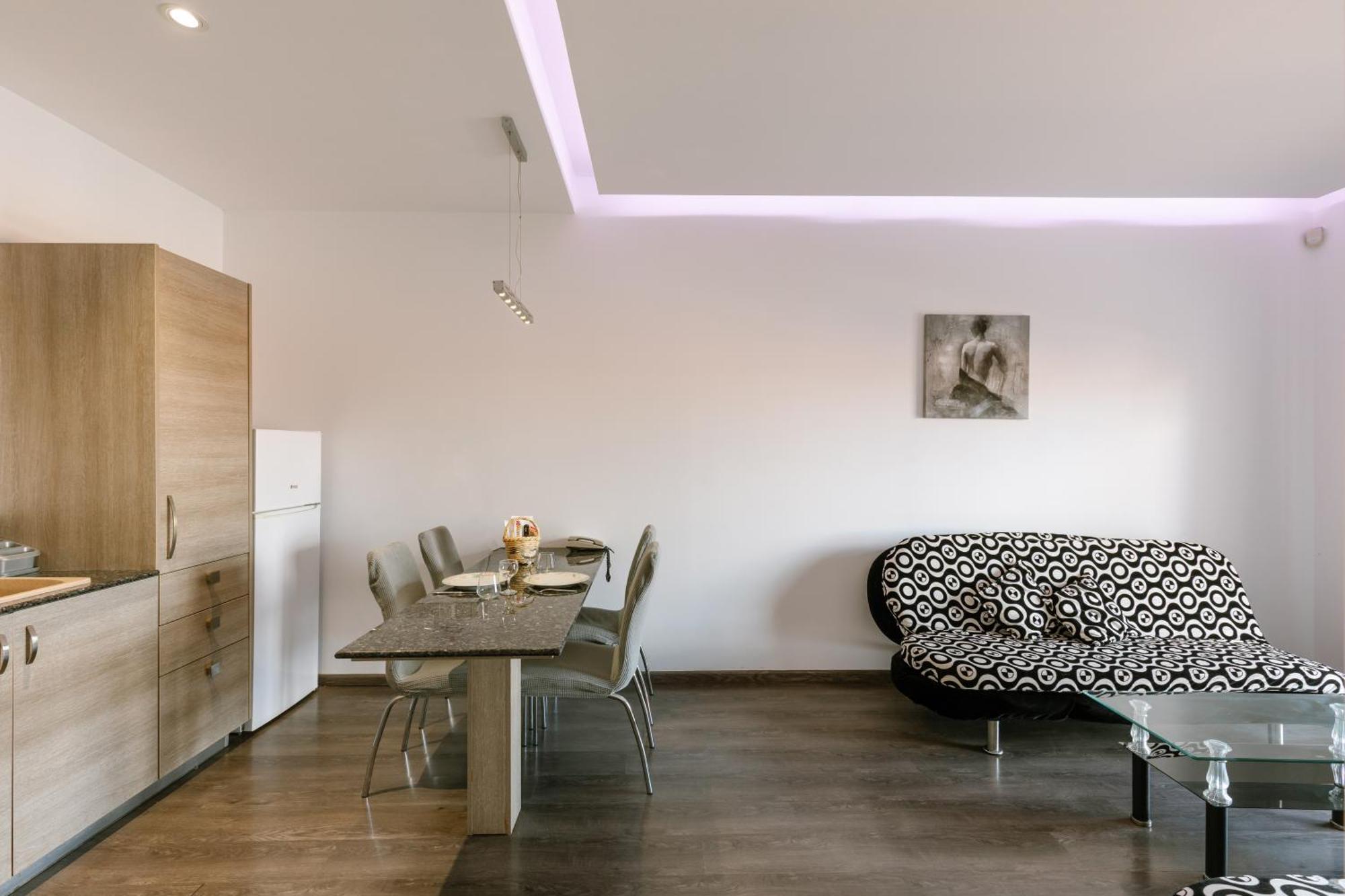 One-Bedroom Suite