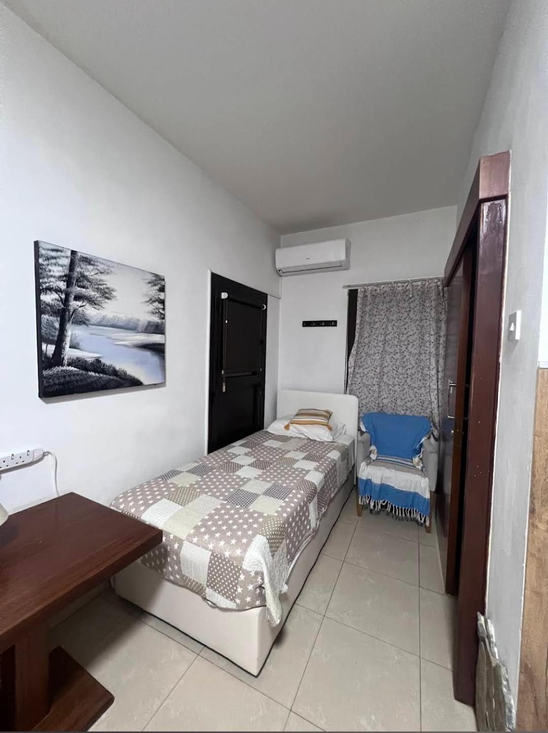 Economy Single Room