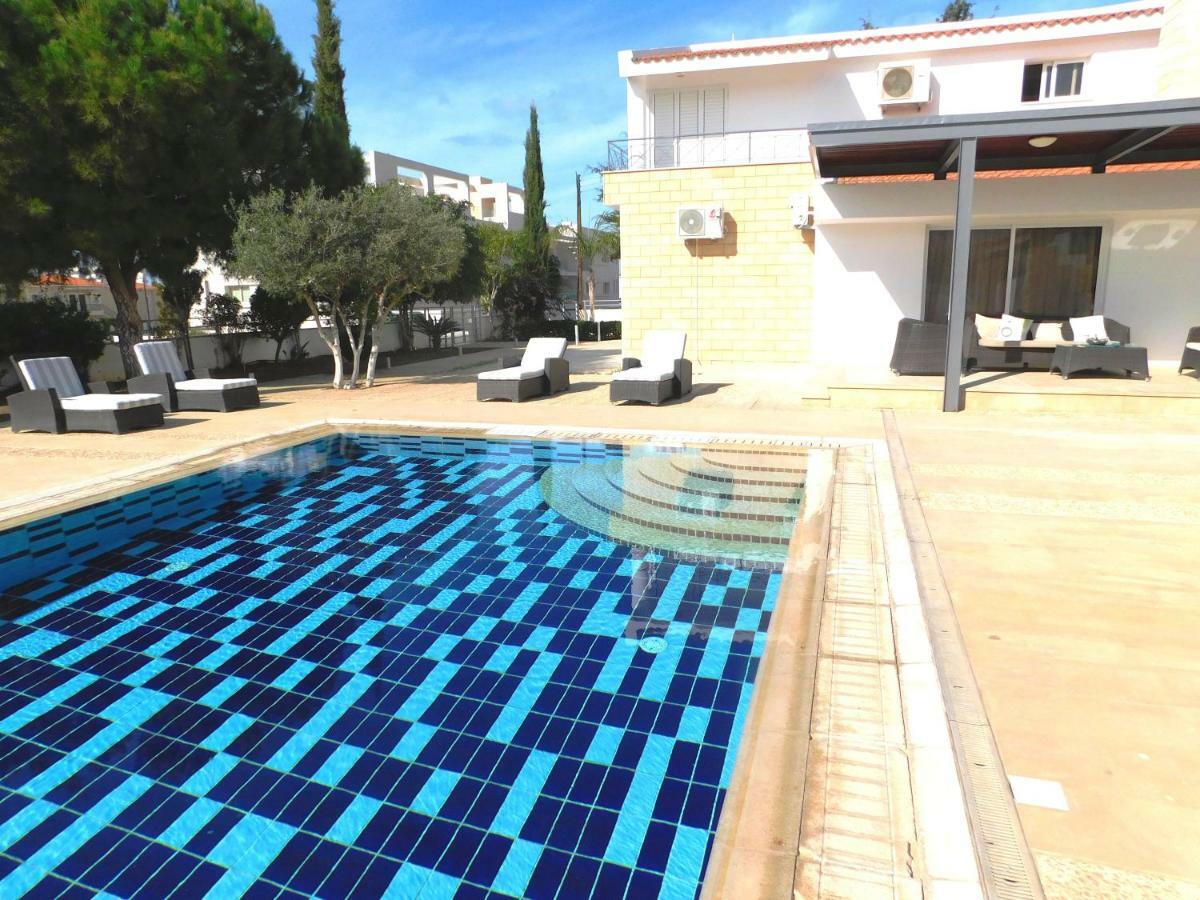 Deluxe Villa
