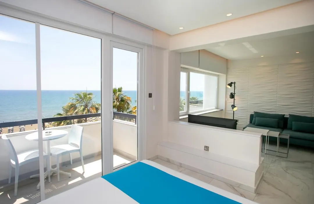 Les Palmiers Sunorama Beach Apartments-1