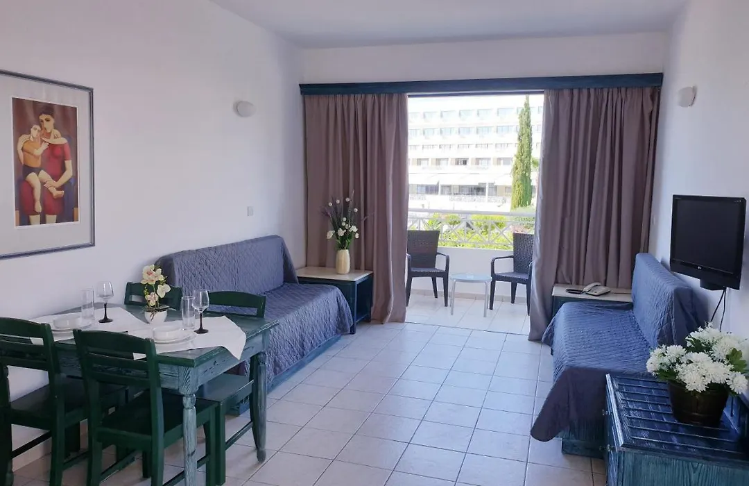St. George Gardens & Suites-1