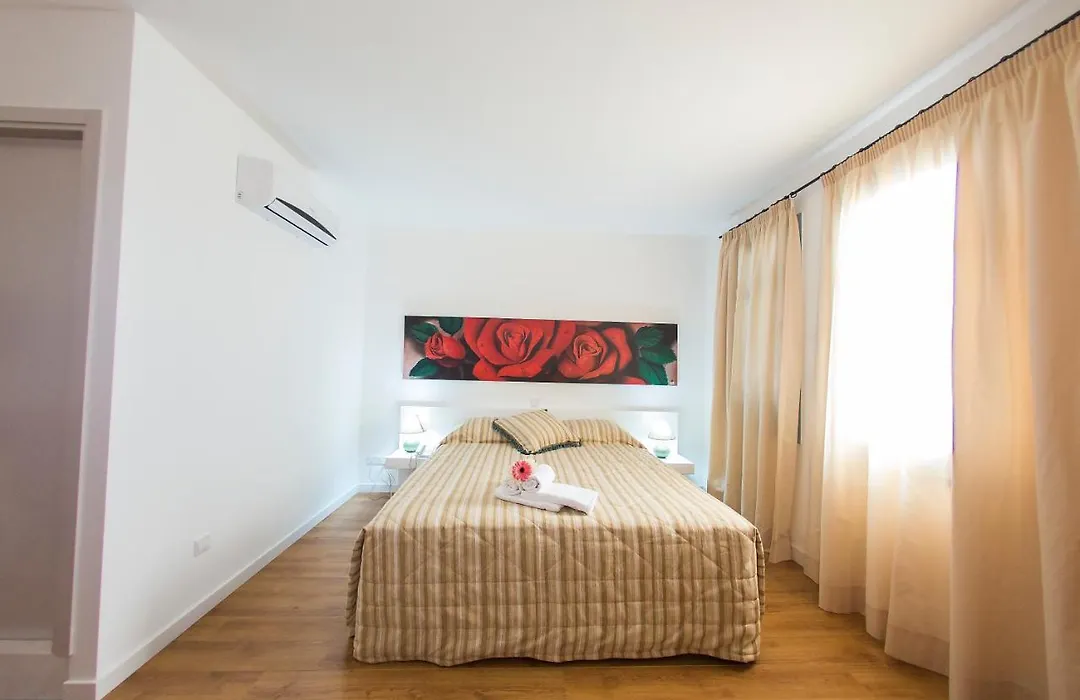 Operetta House-1