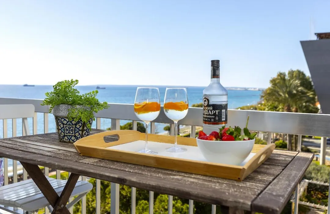 Limassol Olimpia Beach Suite-1