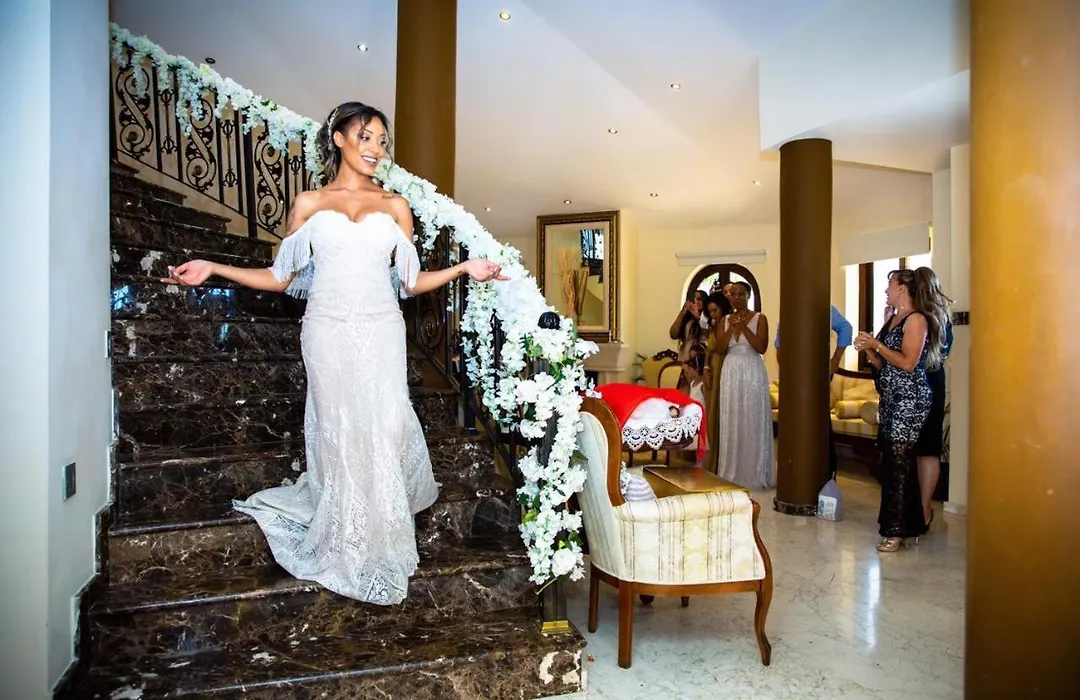 Larnaca Mansion Ideal For 3 Families Or More-1