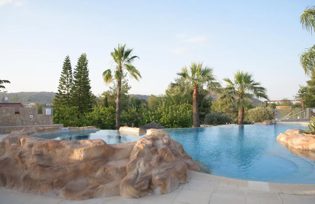 Rancho Relaxo - "A Luxurious Hideaway For Couples And Honeymooners"-1