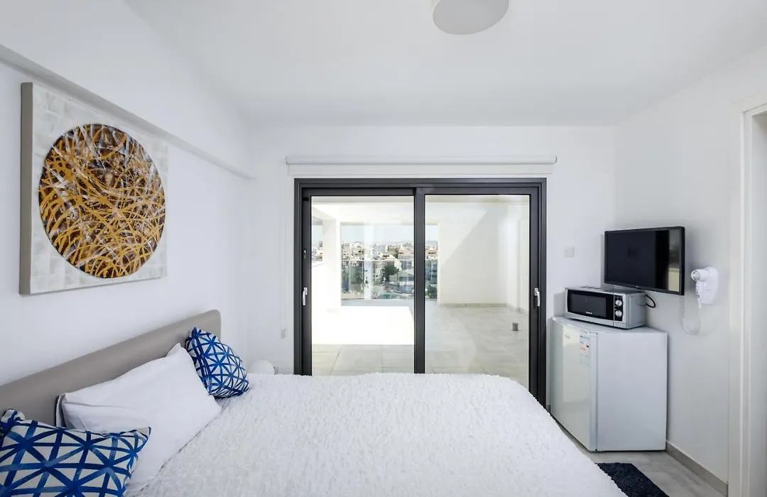 Solaar Apartments St Lazarous-1