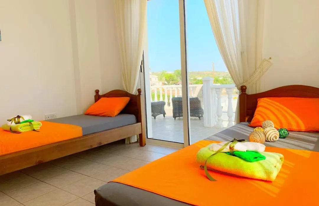 Carilisto Villas Big 4 Bedrooms In Center Of Ayia Napa-1