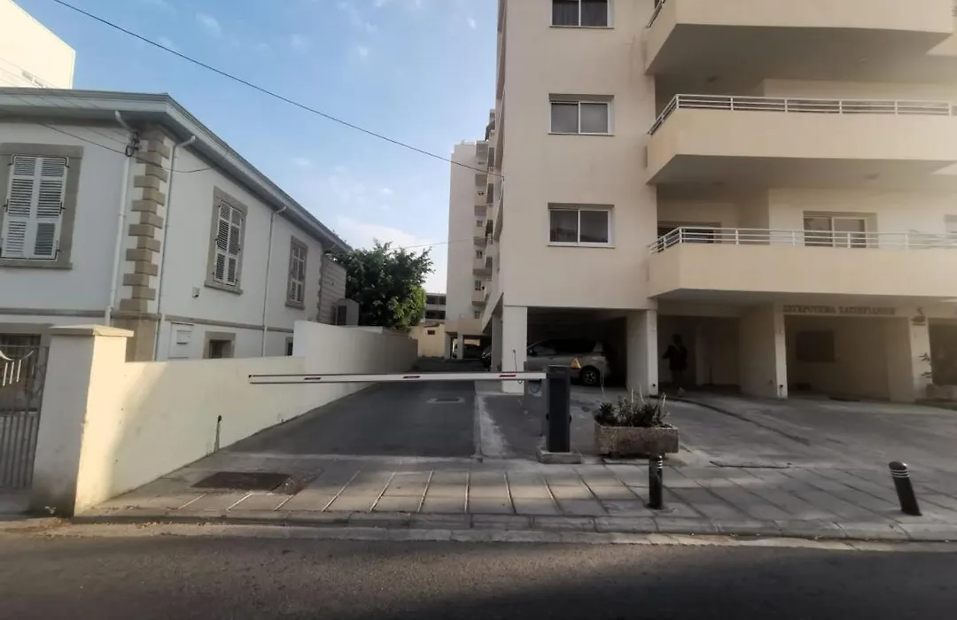 Sunny 2 Bedroom Larnaca Center-1