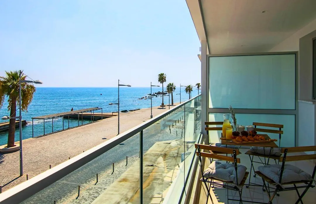 Lh Seaview Emerald Flat-1