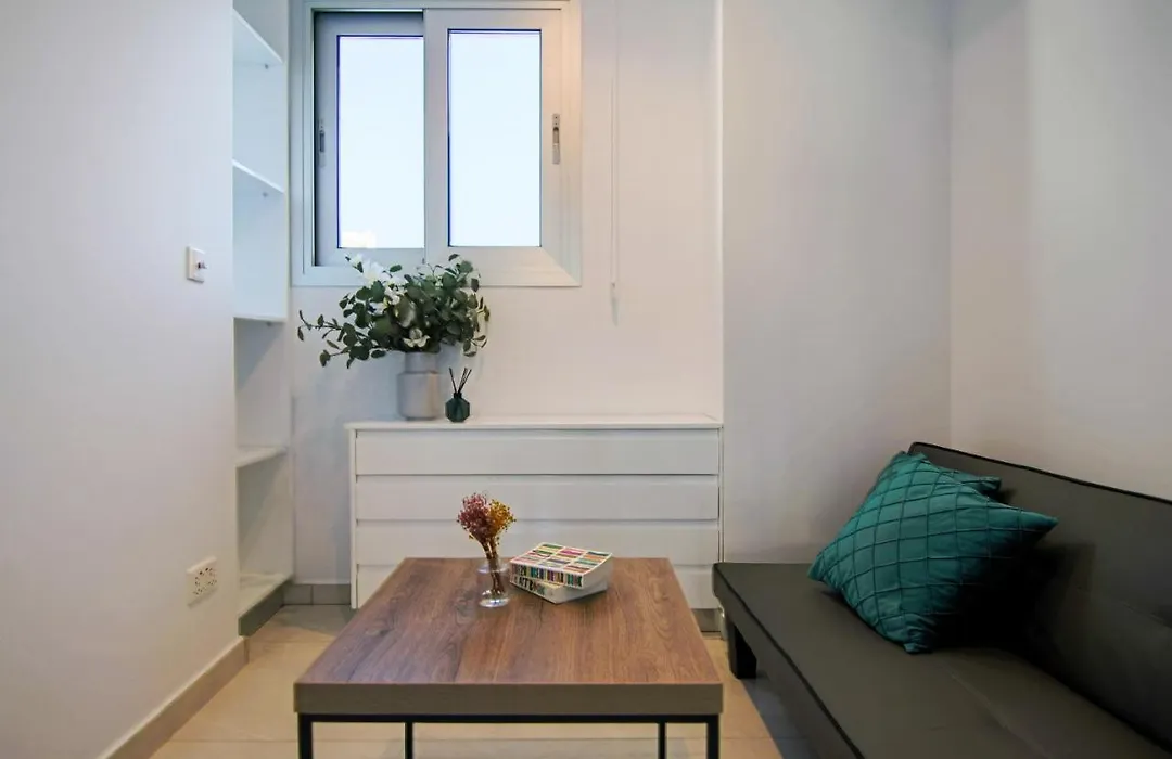 Phaedrus Living-1