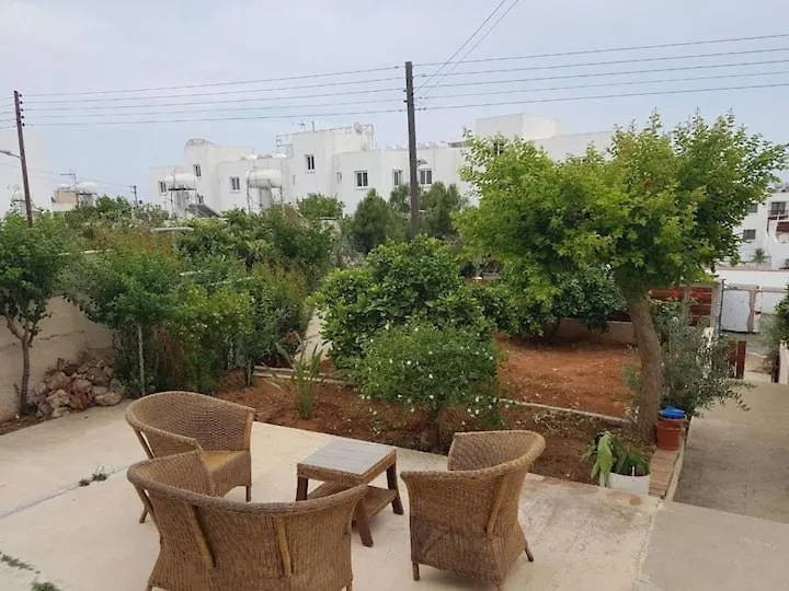 Epistimi 3 Bedroom Holiday House-1