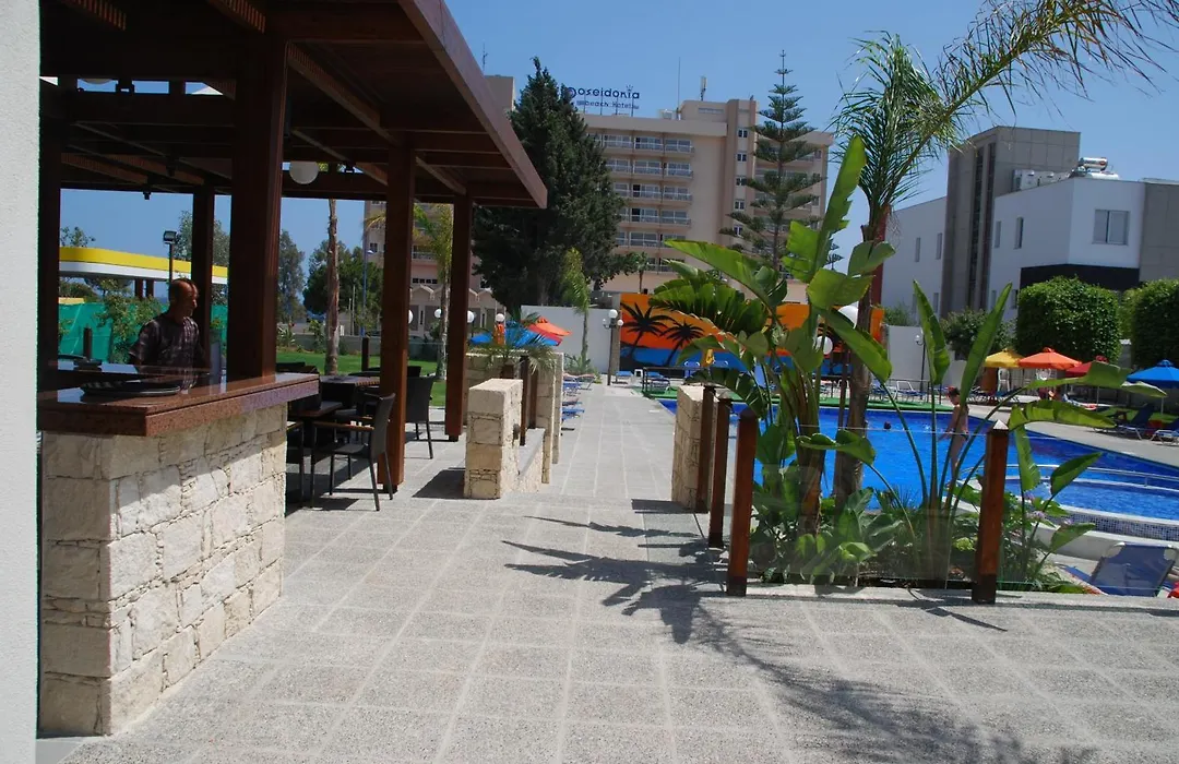 The Caravel Hotel-1