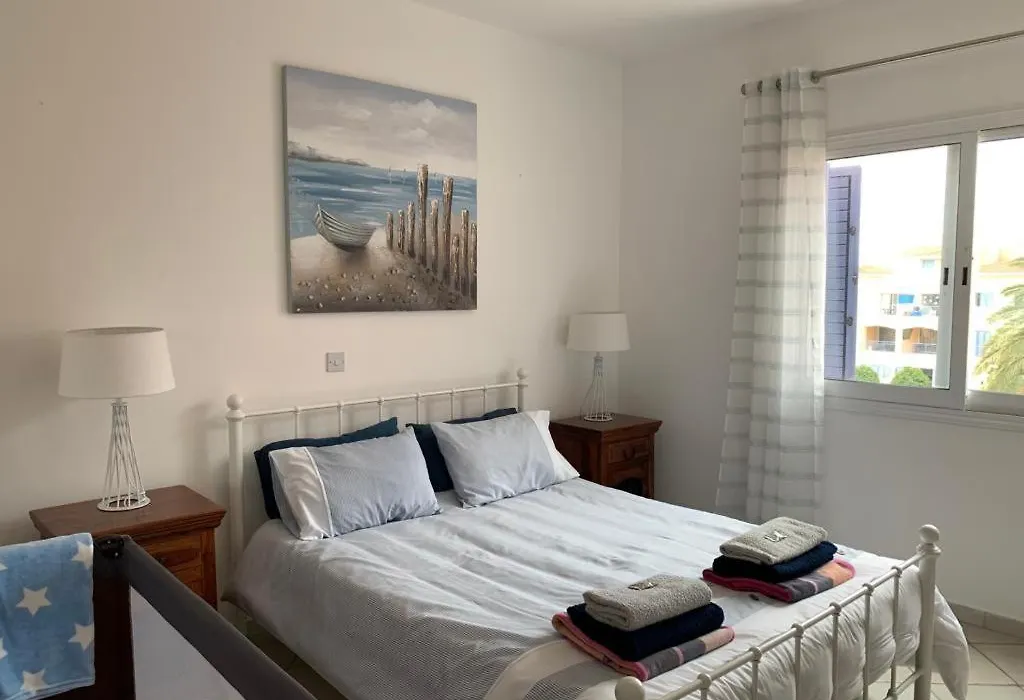 Comfortable 2 Bedroom Apartment In Popular Limnaria Gardens-1