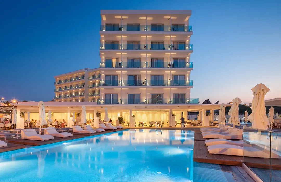 The Blue Ivy Hotel & Suites (Adults Only)-1