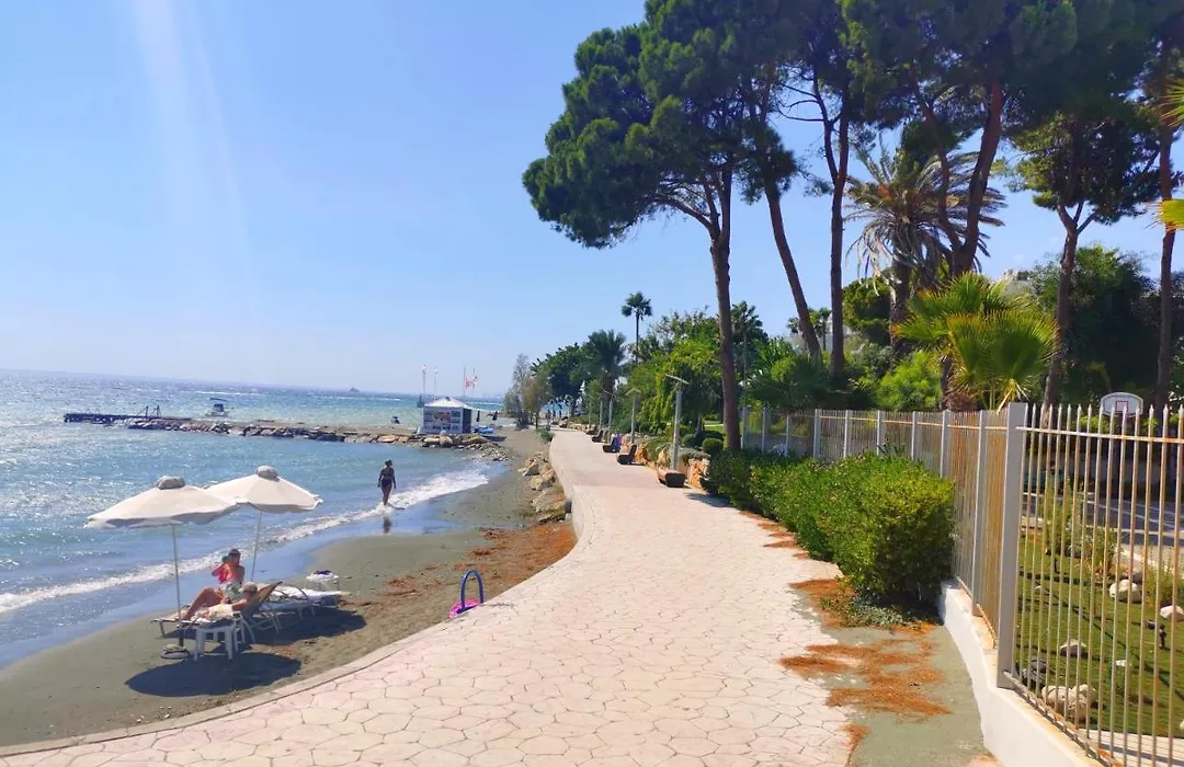 Galatex Beachfront 1St Line Sea View Suites - Best Location Peaceful Green Place-1