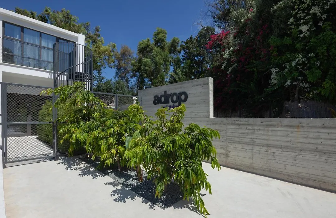 Adrop Pool Suites-1