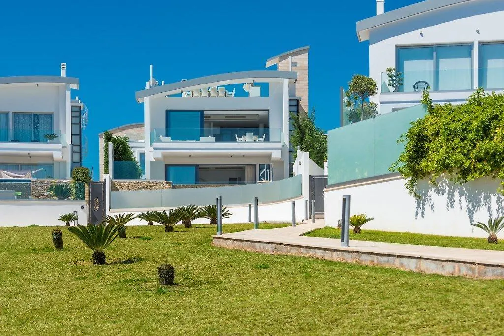 Lombardi Villa-1