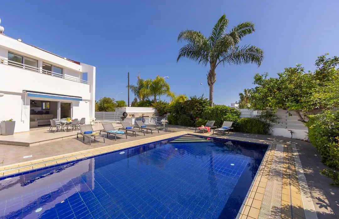 Azure Luxury Pool Villa-1