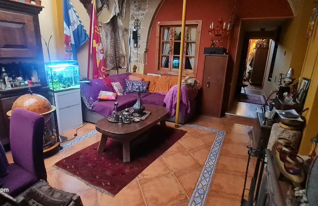 Petro'S Antique House-1