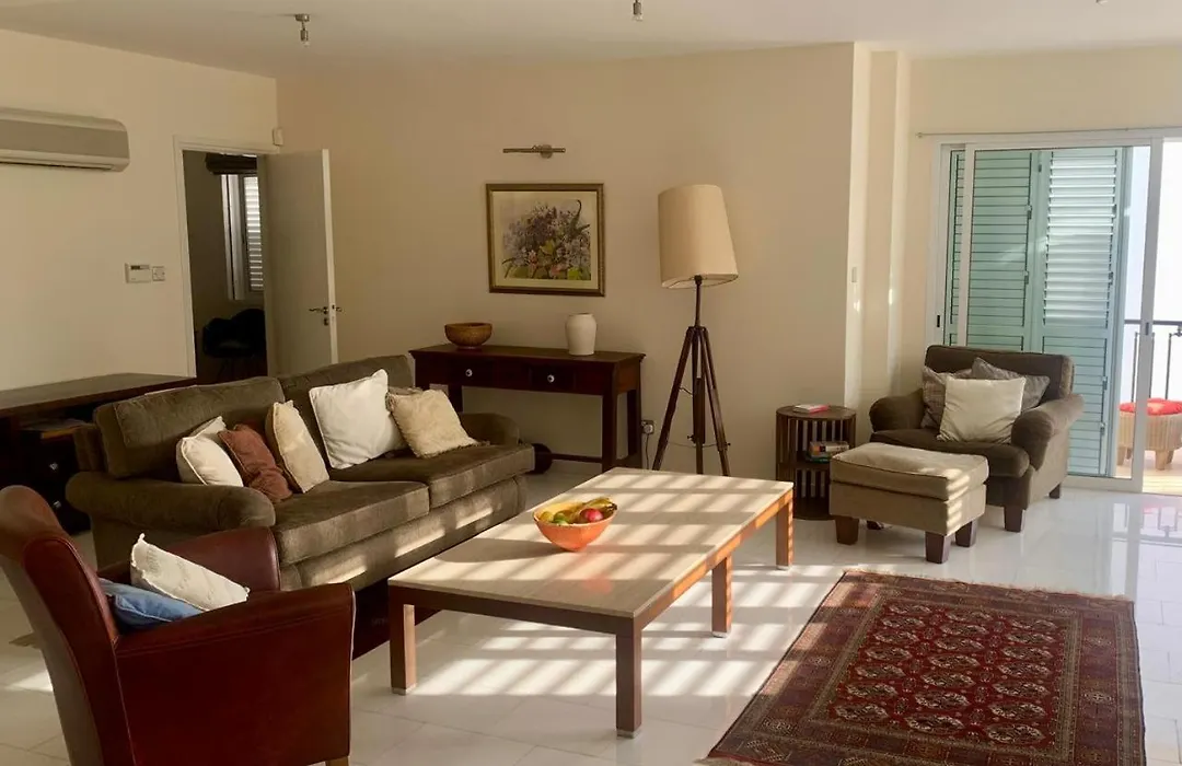 Flat By The Sea-1