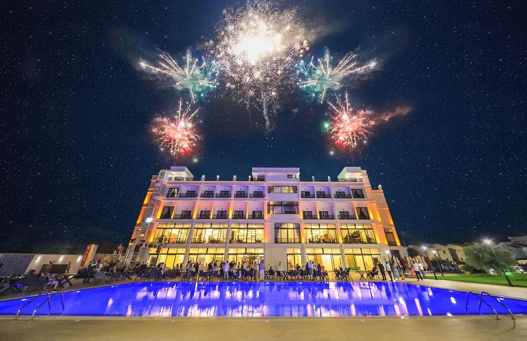 Mc Palace Hotel Spa & Convention-1