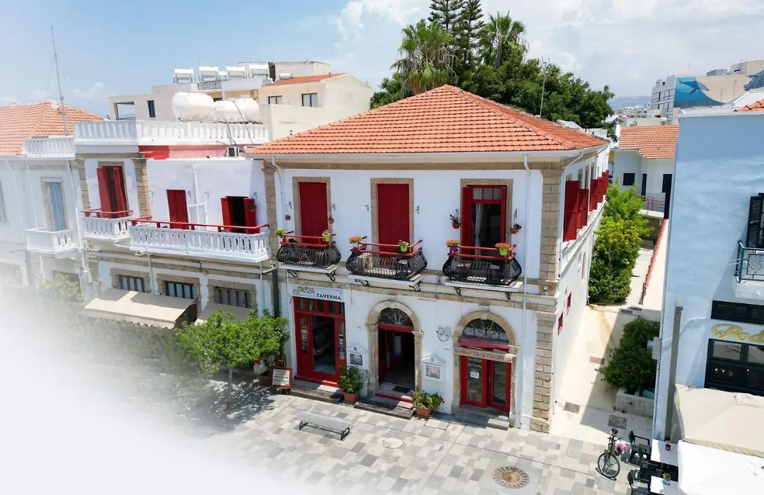 Kiniras Traditional Hotel & Restaurant-1