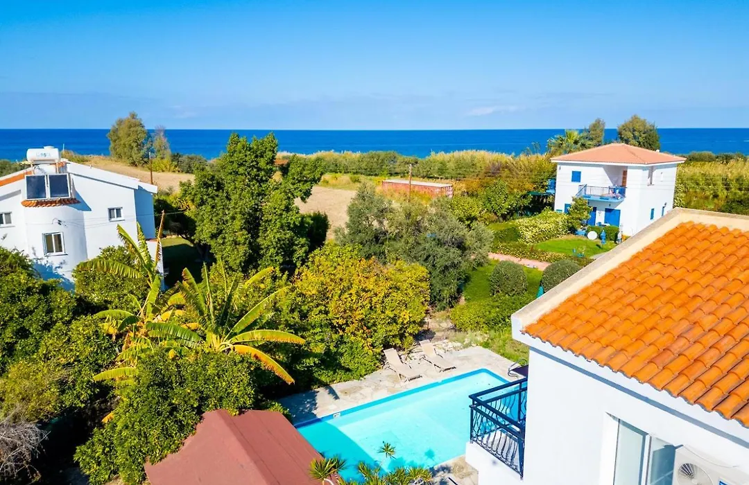 Sun Beach Villa Tria-1