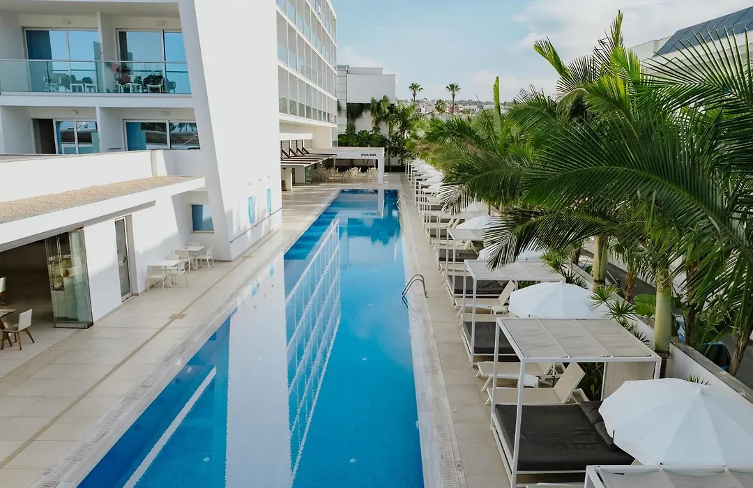 Seasons Hotel (Adults Only)-1