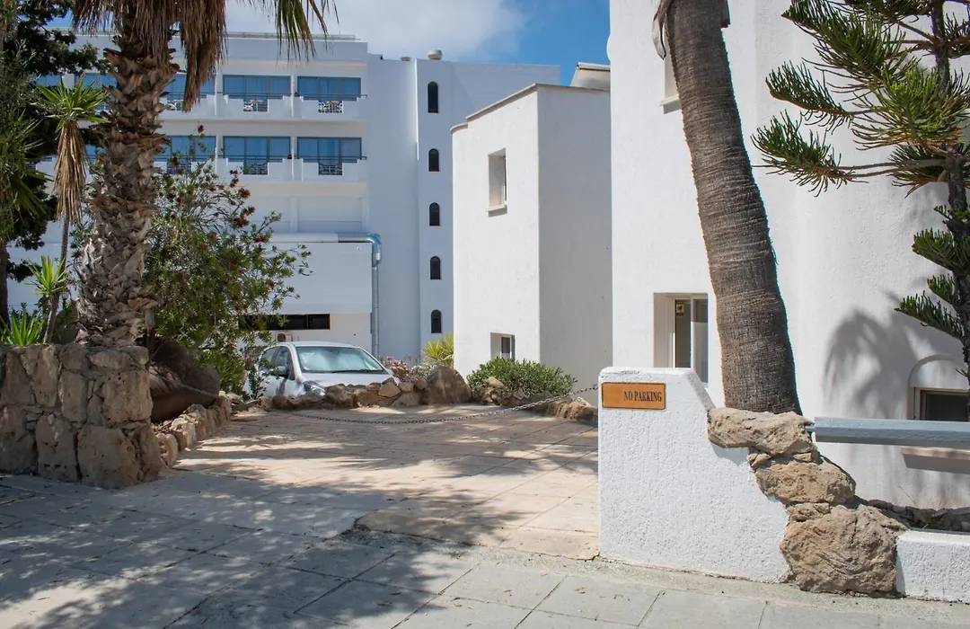 Villa Margo By The Sea-1
