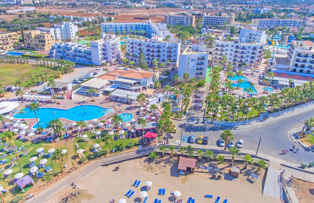 Anastasia Waterpark Beach Resort-1