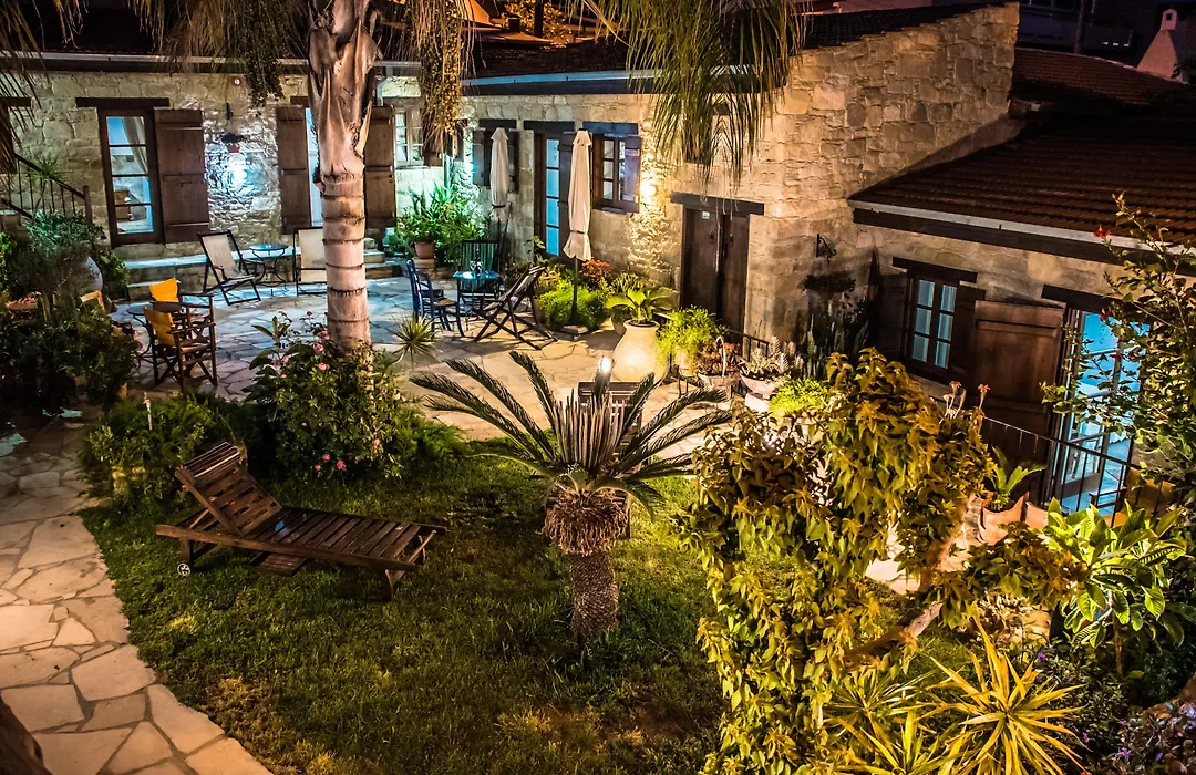 Niki'S House-1