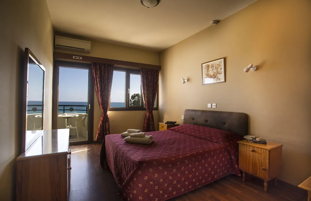 Pigeon Beach Hotel Apartments-1