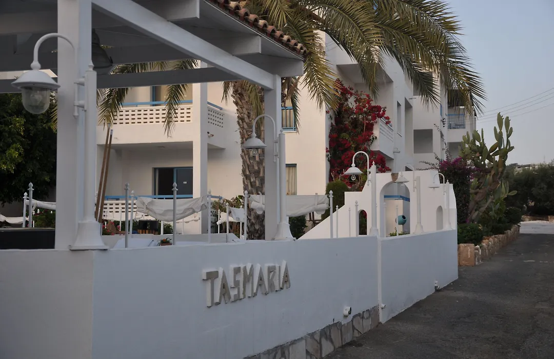 Tasmaria Aparthotel-1